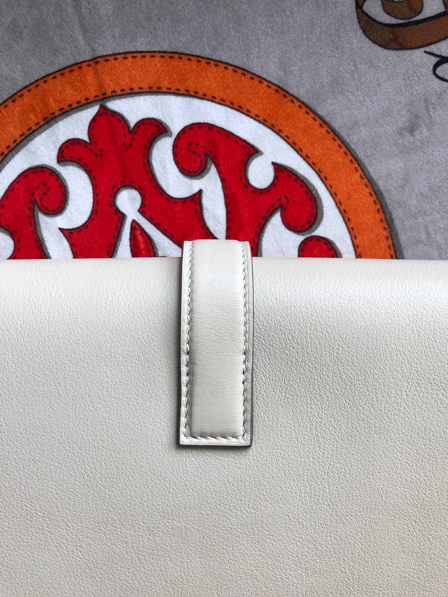 에르메스 지제 엘란29 나타 화이트 스위프트 송아지가죽